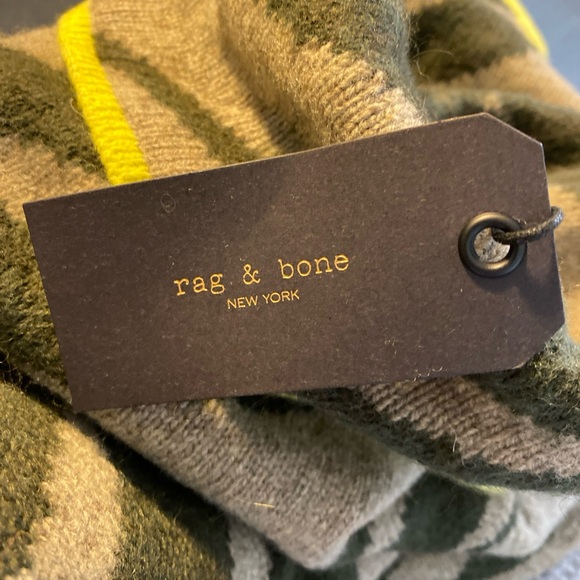 NWT Rag & Bone Army Green Kiki Zebra Funnel Neck Sweater XS - Picture 4 of 4